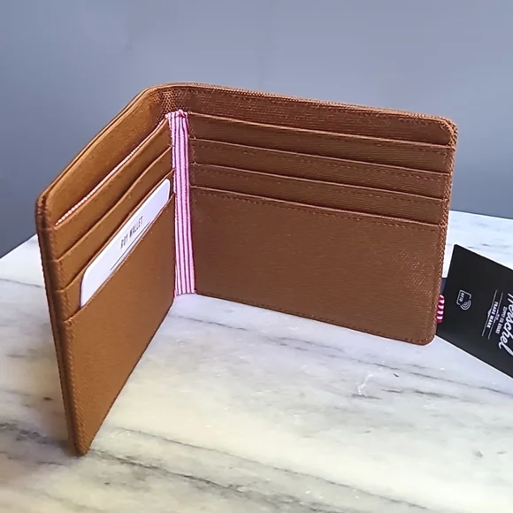 Herschel Supply Co. Roy Wallet  w/ RFID technology - Picture 7 of 10